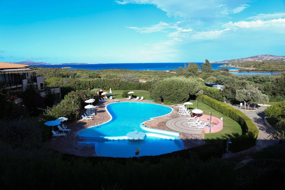 Sporting Hotel Tanca Manna 坎尼吉翁 外观 照片